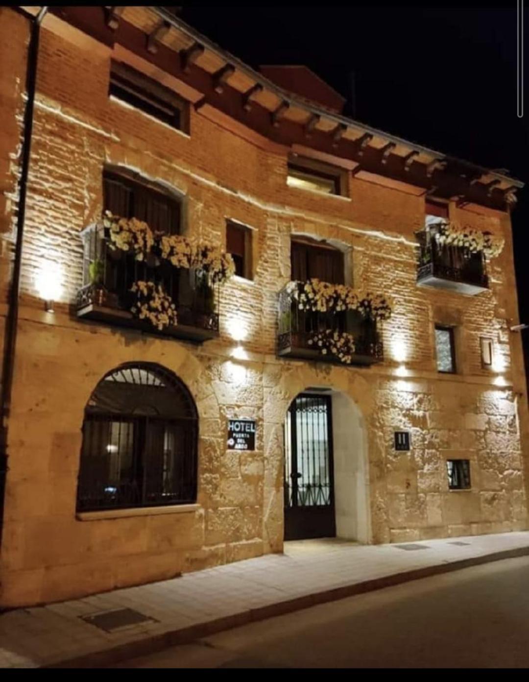 Hotel Puerta Del Arco Тудела-де-Дуэро Экстерьер фото