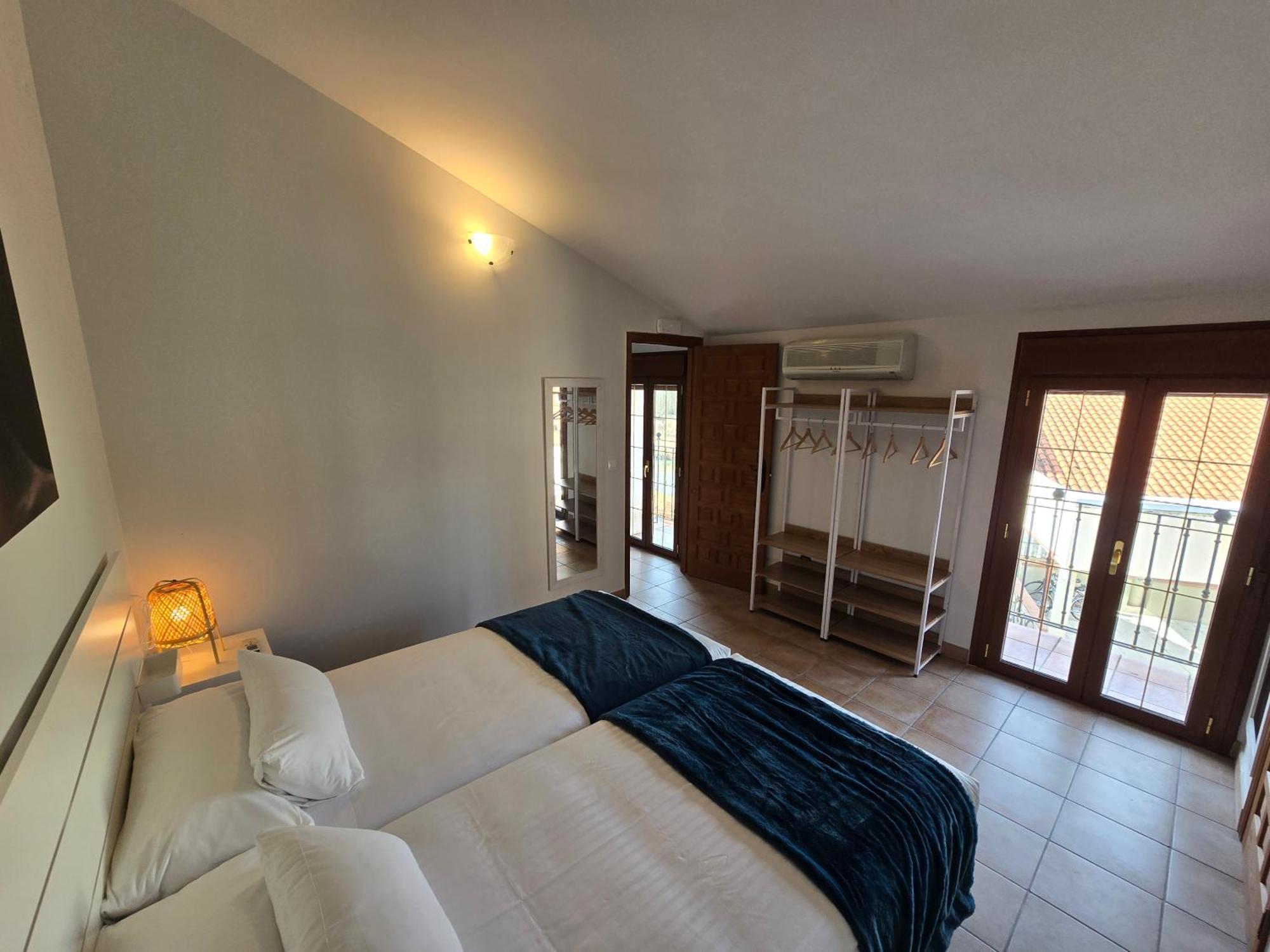 Hotel Puerta Del Arco Тудела-де-Дуэро Экстерьер фото